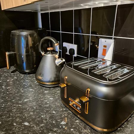 Beautiful Double Room In Acton, West London Ngoại thất bức ảnh